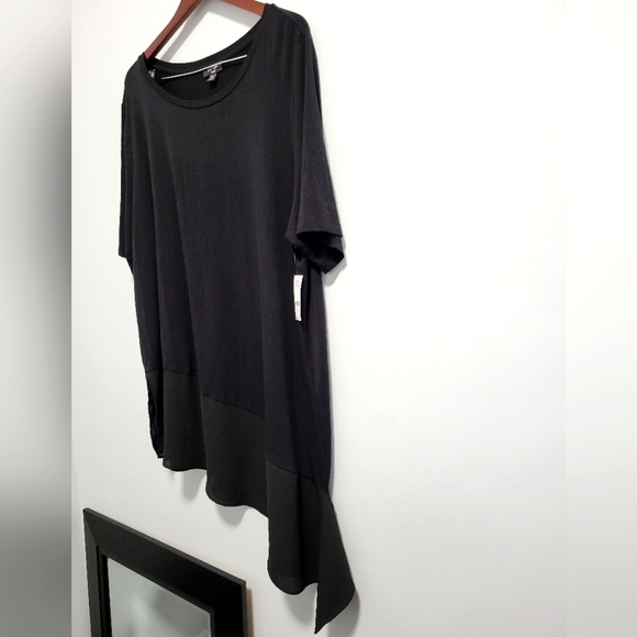 Lord & Taylor Asymmetrical Top - Size US 3XL - NWT - Picture 2 of 7